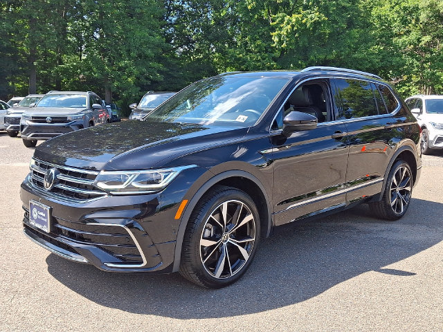 Certified 2023 Volkswagen Tiguan SEL R-Line AWD/4WD image 5