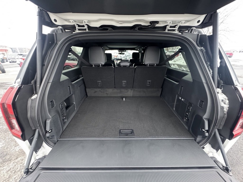 New 2025 Ford Expedition Max Platinum w/ Stealth Performance Package image 13