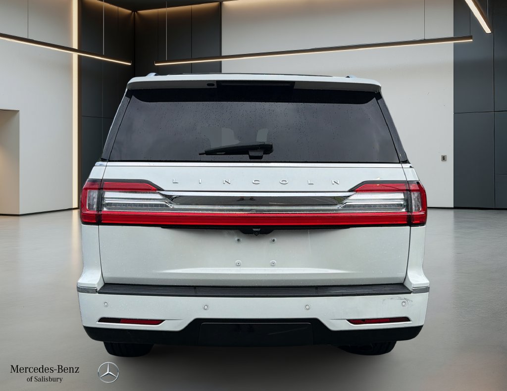 Used 2021 Lincoln Navigator Reserve w/ Luxury Package AWD/4WD image 5
