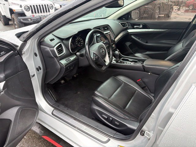 Used 2020 Nissan Maxima 3.5 SL w/ Floor Mat Group FWD image 10