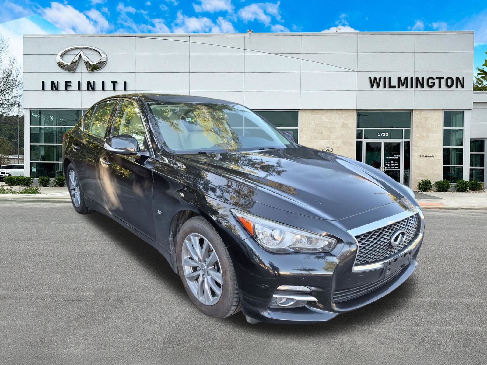 Used 2015 INFINITI Q50 Premium w/ Navigation Package