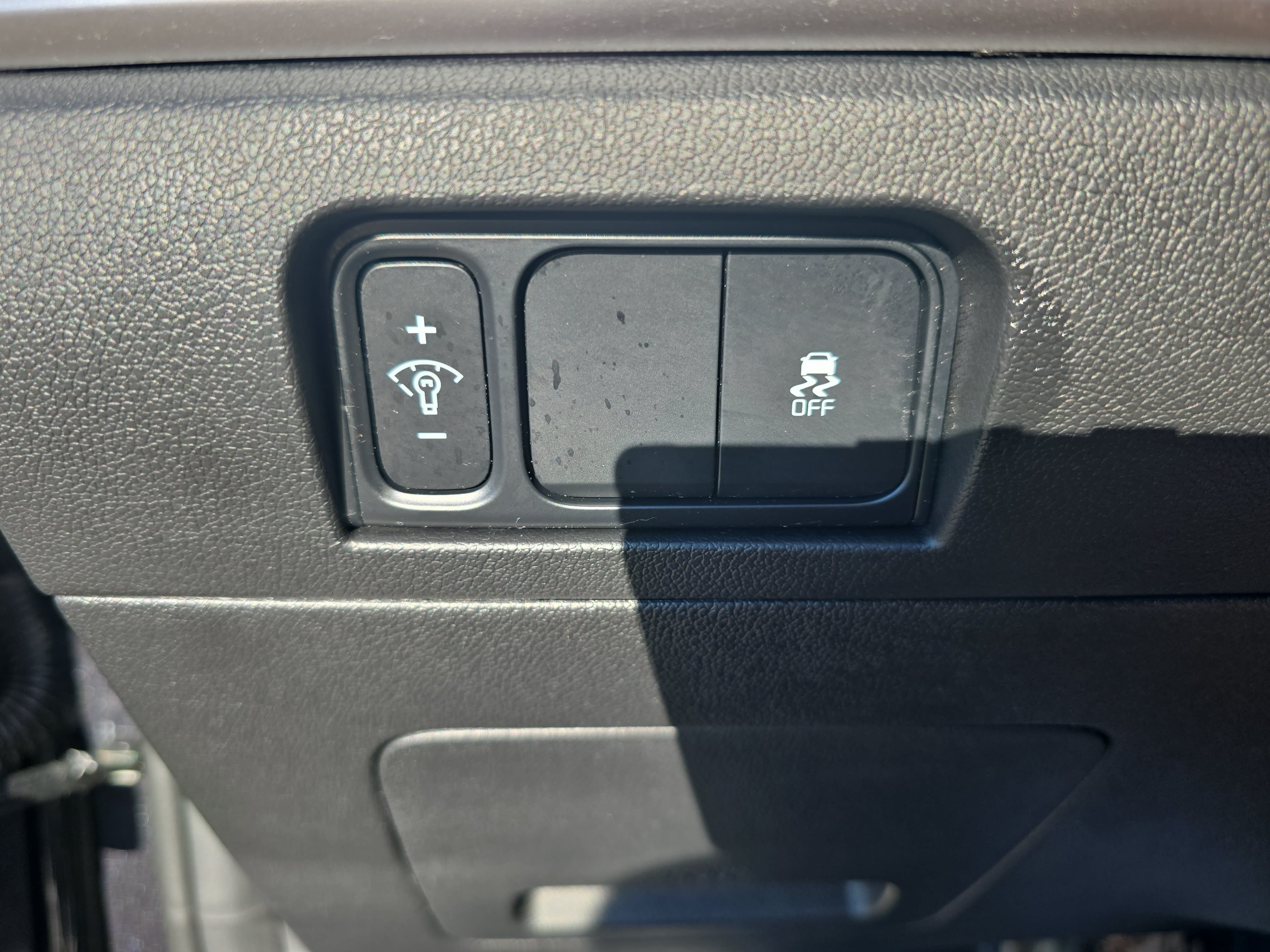 Used 2025 Kia Sorento S AWD/4WD image 23