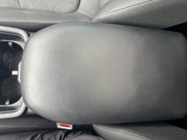 Used 2022 Toyota RAV4 XLE w/ Convenience Package FWD image 29