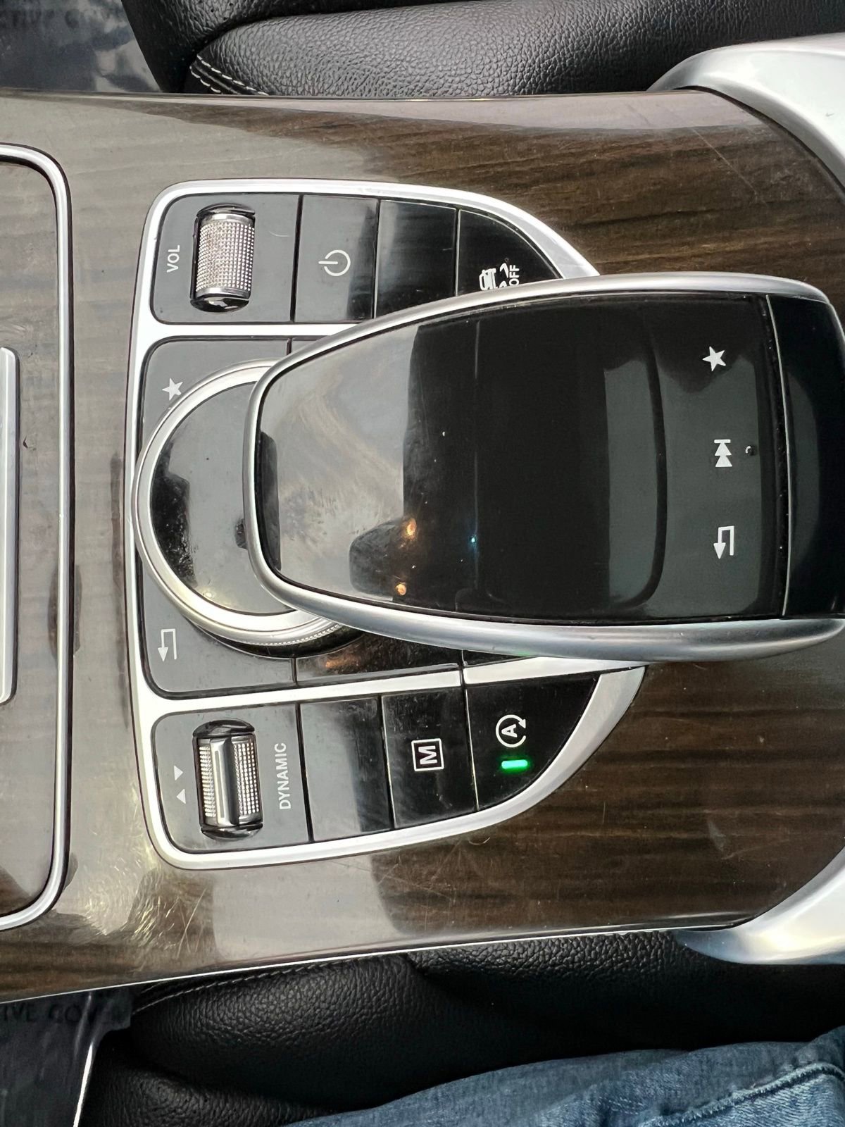 Used 2017 Mercedes-Benz GLC 300 4MATIC image 30