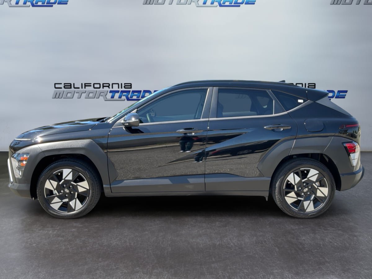 Used 2025 Hyundai Kona SEL FWD image 8
