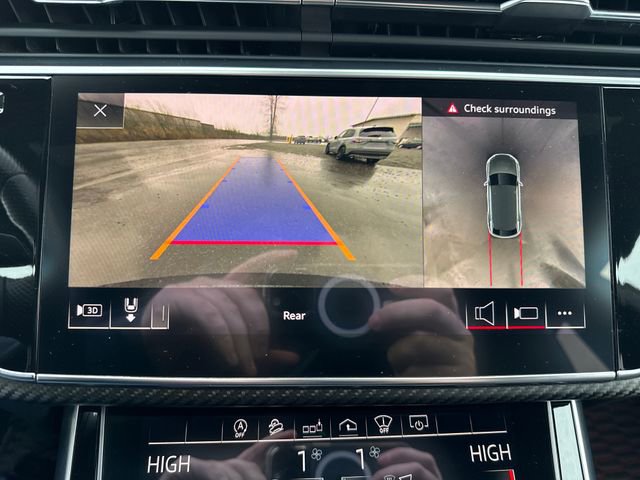 Used 2020 Audi RS Q8 w/ Carbon Optic Package image 29