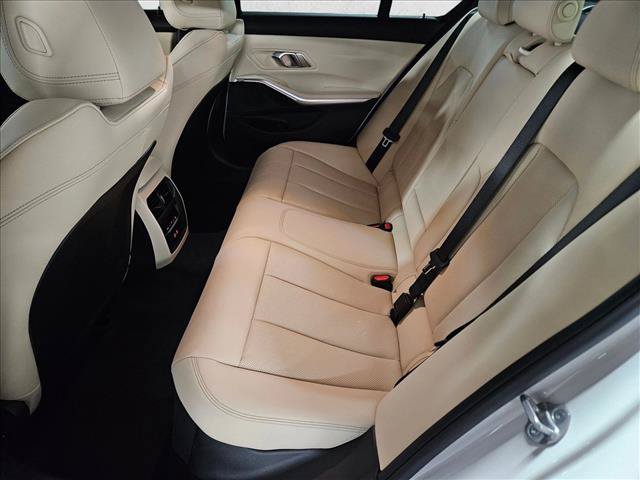 Certified 2026 BMW 330i Sedan w/ Premium Package RWD image 15
