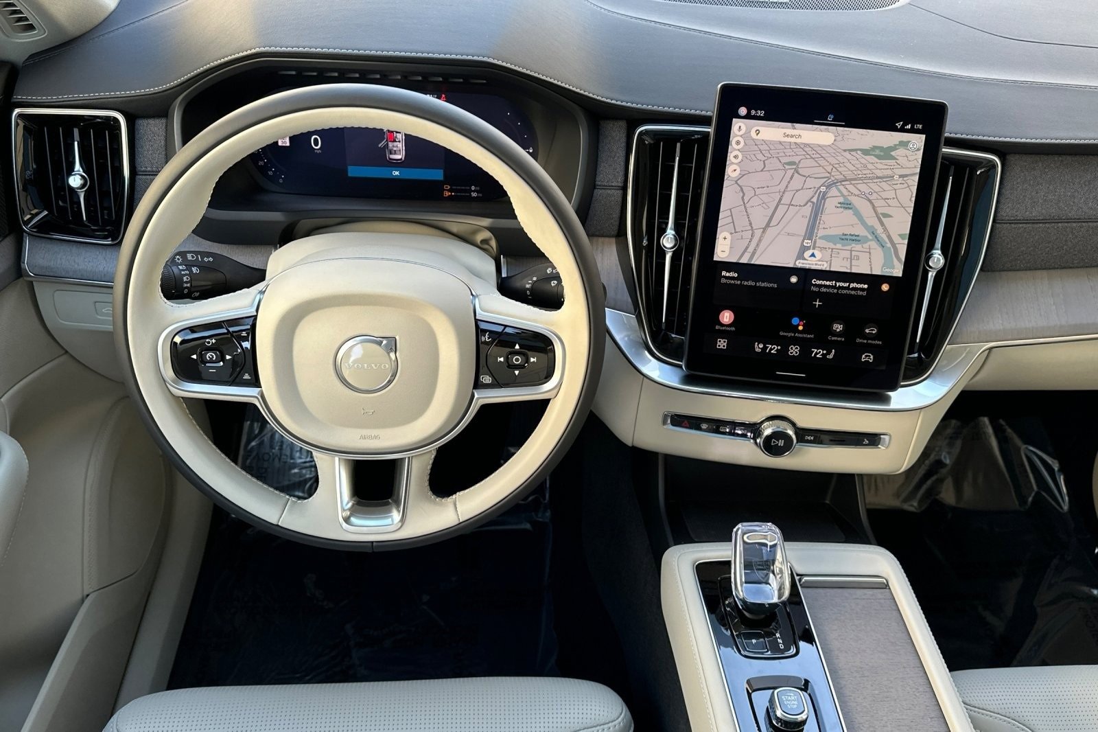 New 2026 Volvo XC90 T8 Ultra image 16