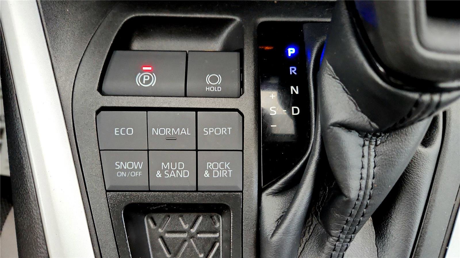 Certified 2023 Toyota RAV4 XLE w/ Convenience Package AWD/4WD image 43