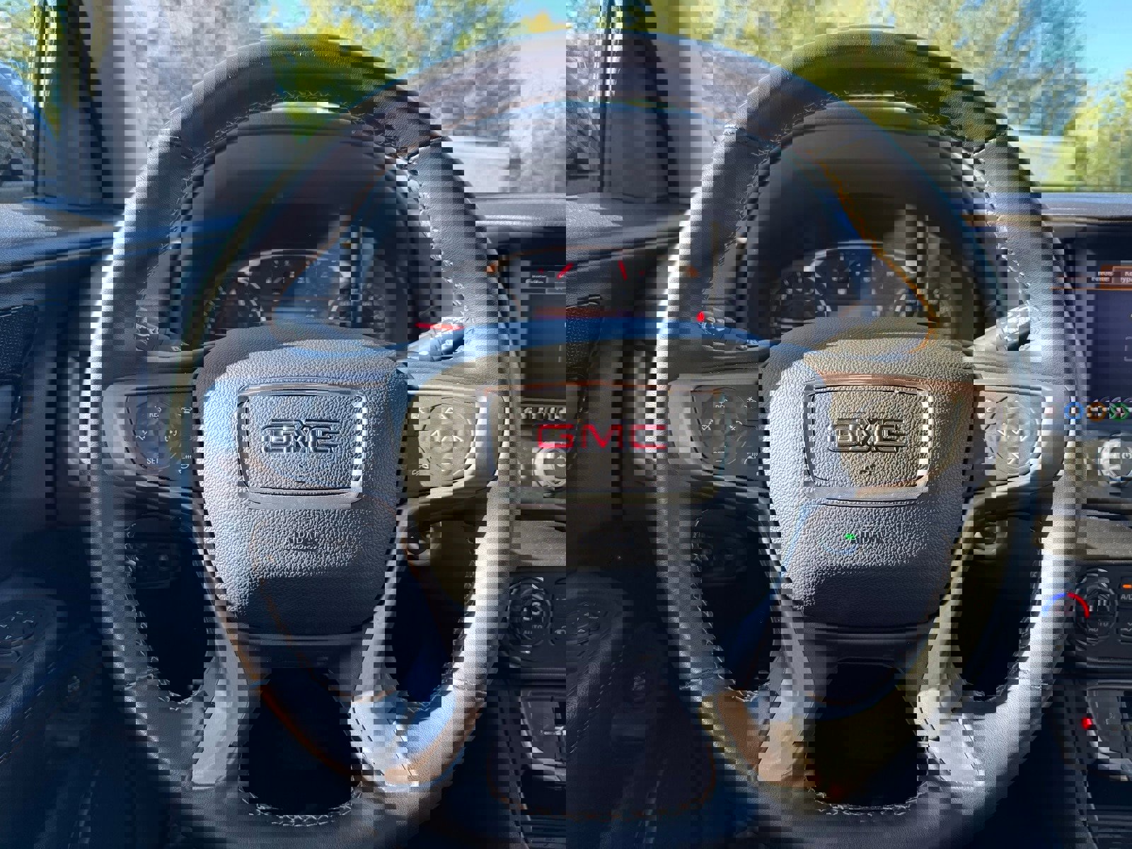 Used 2023 GMC Terrain AT4 image 12