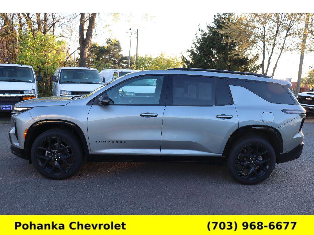 Used 2026 Chevrolet Traverse RS w/ LPO, Floor Liner Package FWD image 4