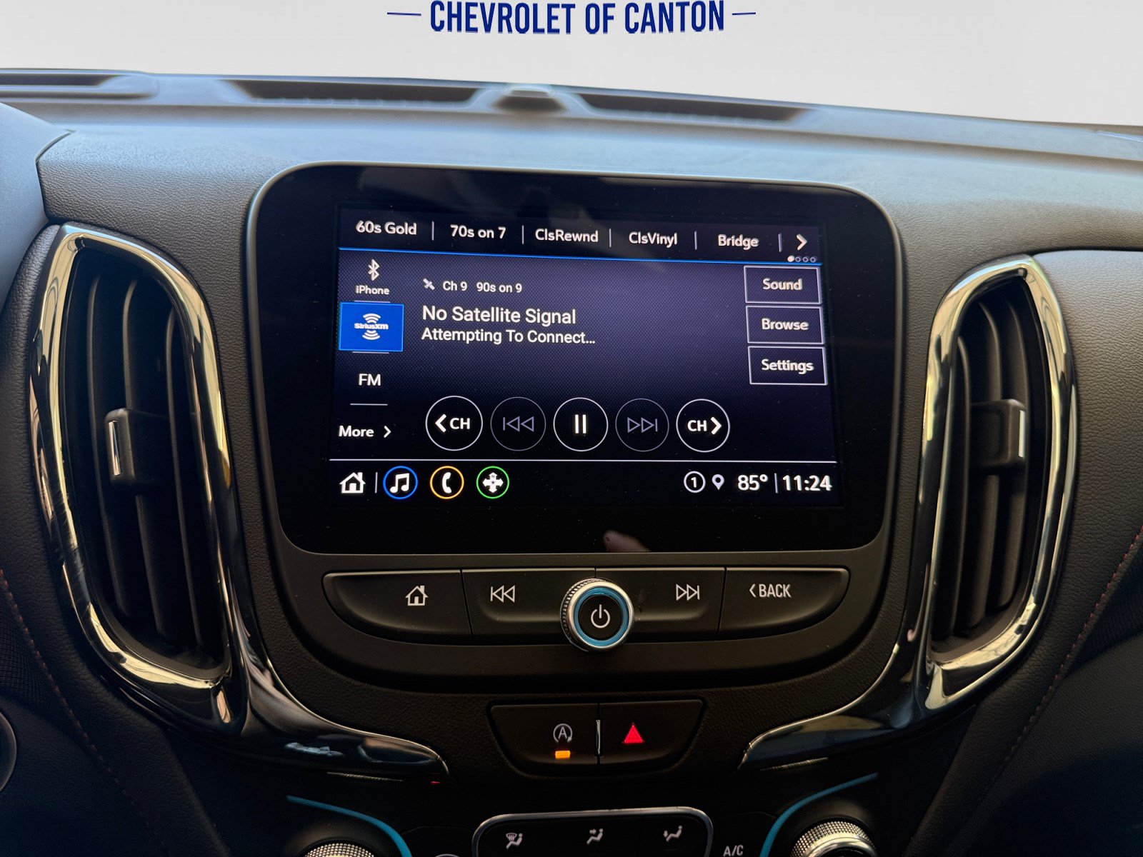 Used 2024 Chevrolet Equinox RS FWD image 27