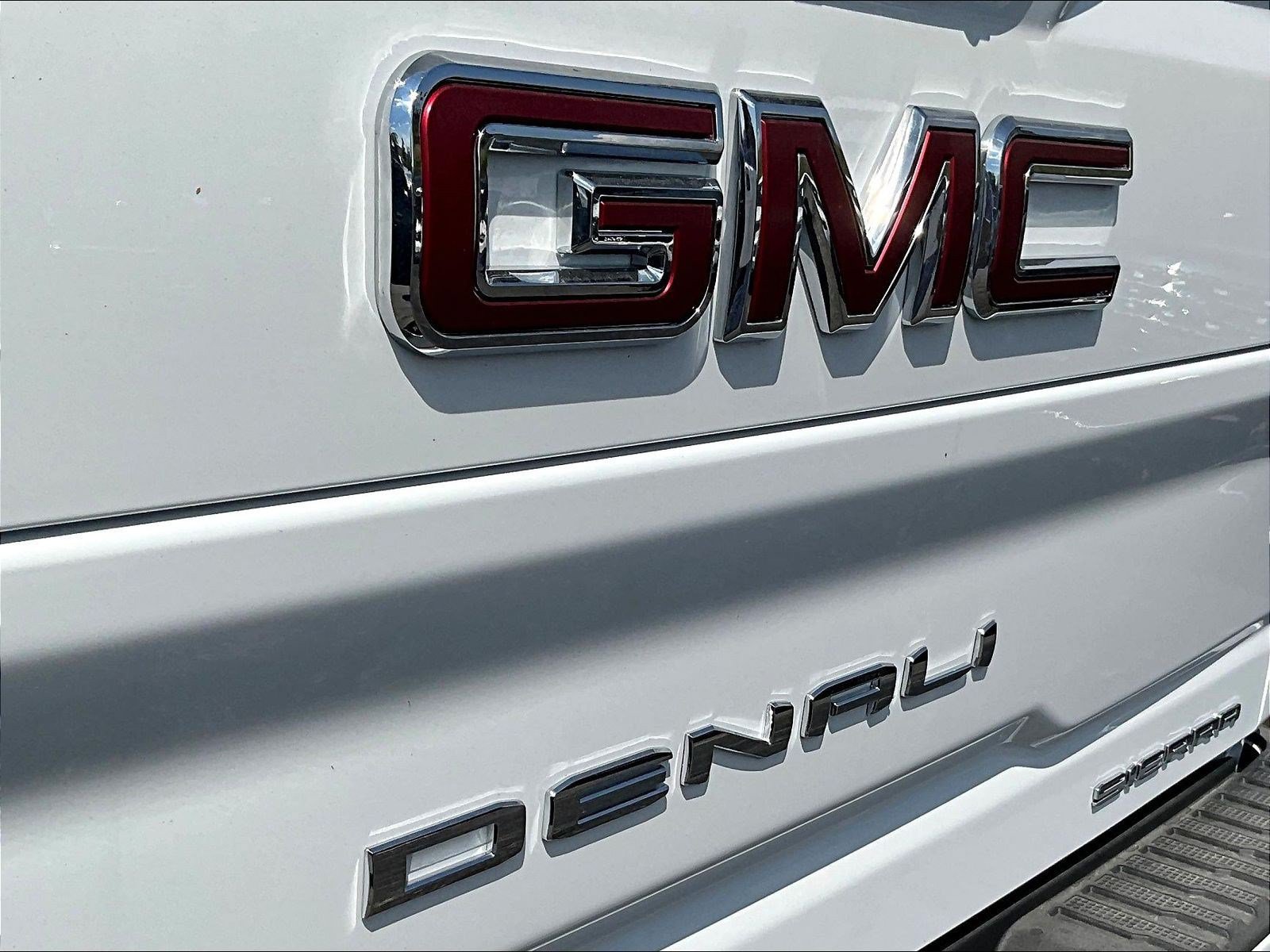 Used 2026 GMC Sierra 2500 Denali w/ Denali Reserve Package AWD/4WD image 25