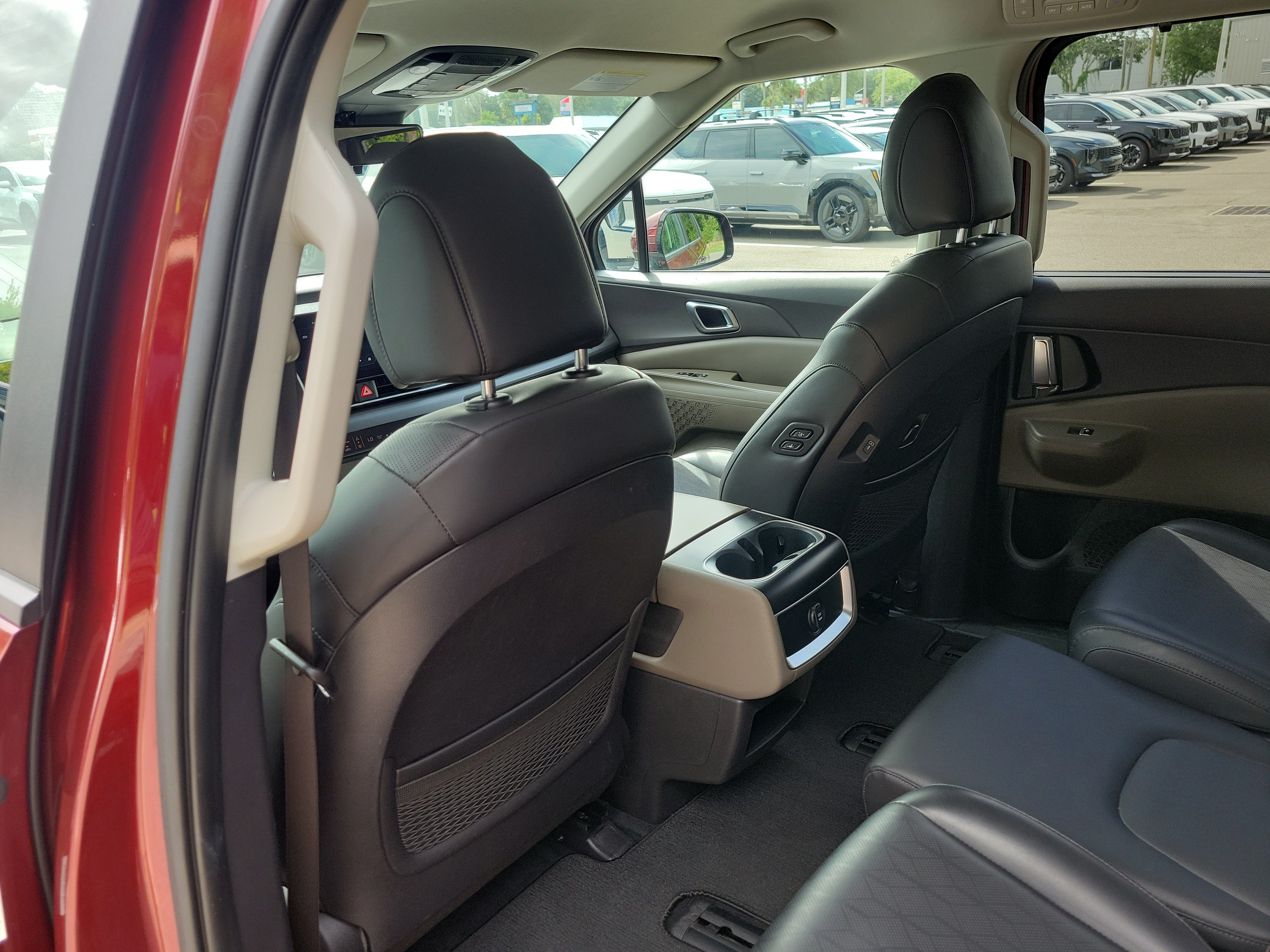 Certified 2025 Kia Carnival EX FWD image 15