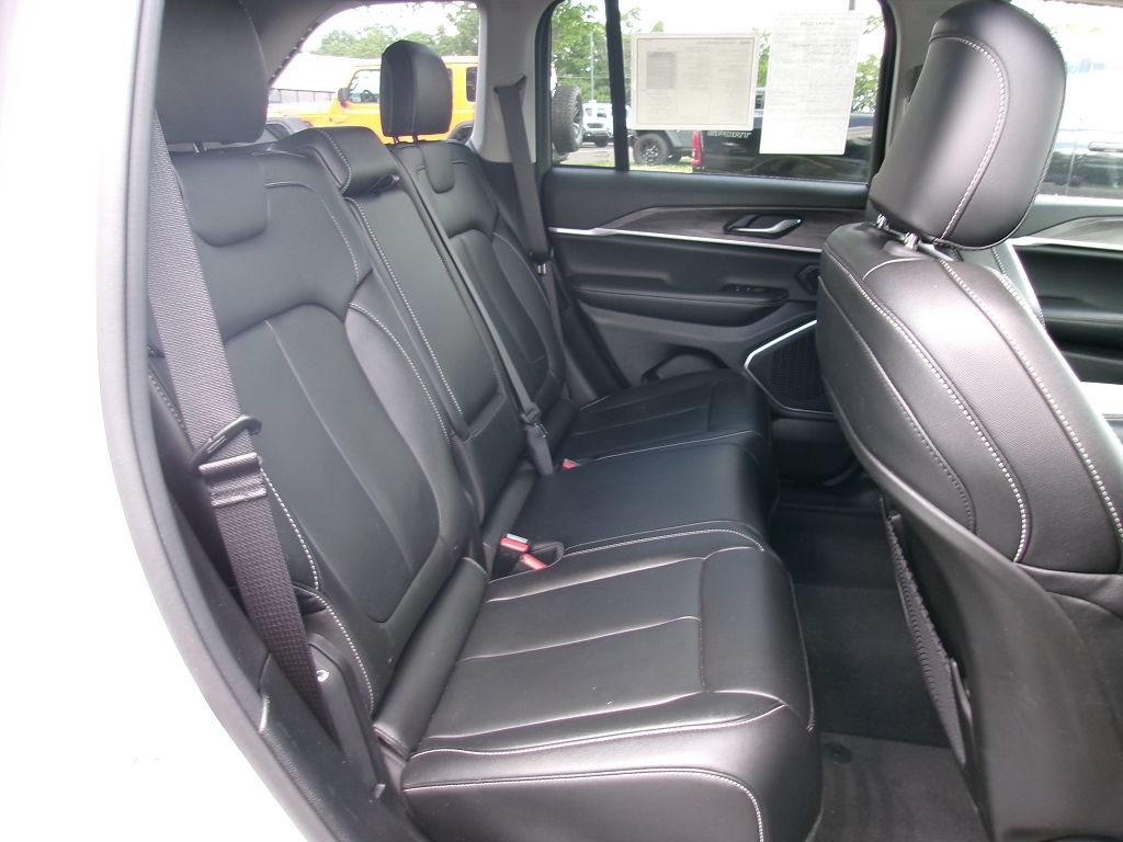 Used 2022 Jeep Grand Cherokee Limited 4xe AWD/4WD image 10