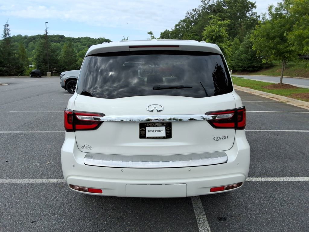Used 2022 INFINITI QX80 Sensory w/ Cargo Package RWD image 6
