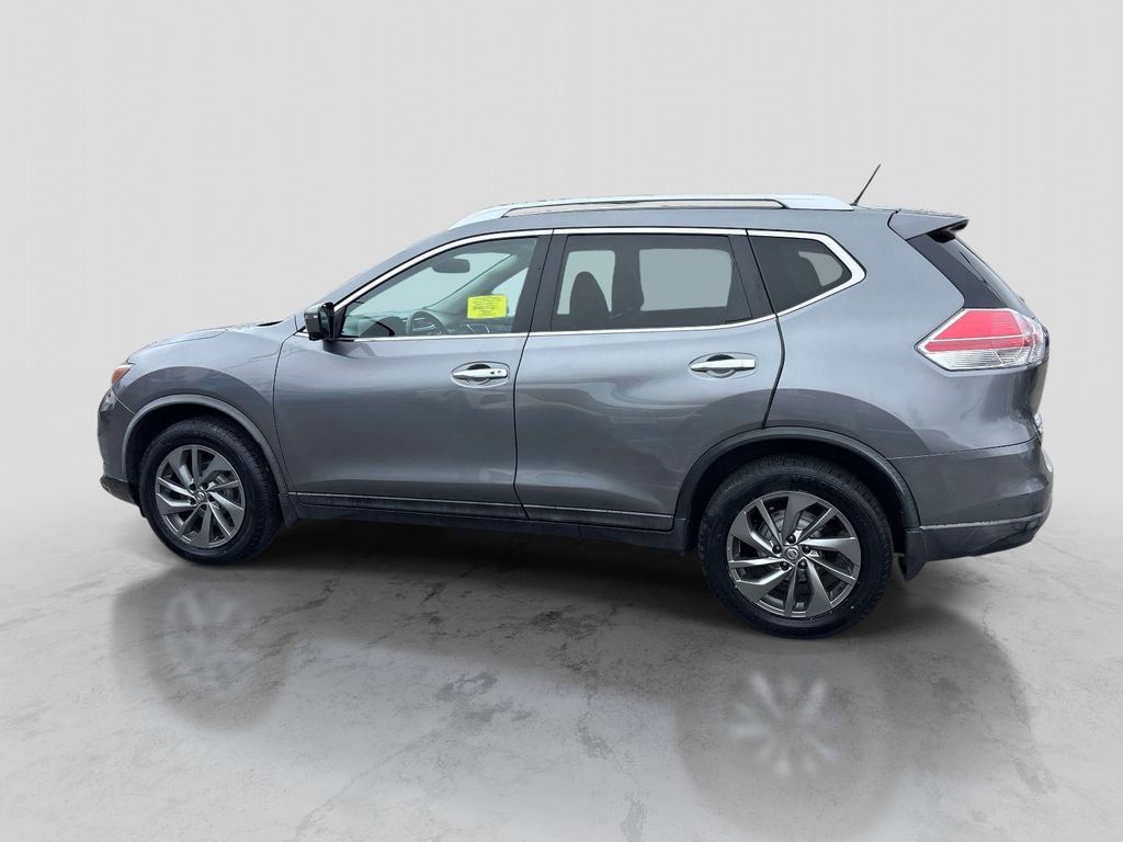 Used 2016 Nissan Rogue SL image 2