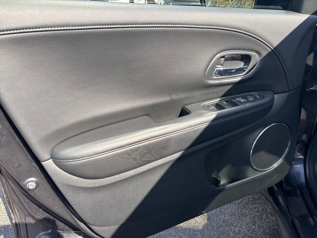 Used 2018 Honda HR-V EX-L image 19