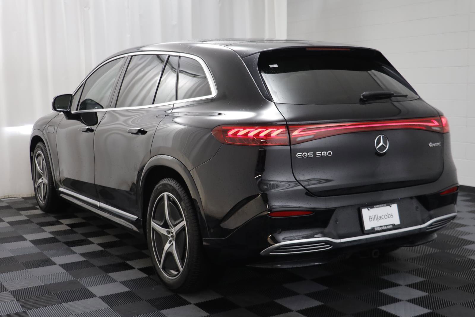 Used 2023 Mercedes-Benz EQS 580 4MATIC SUV image 16