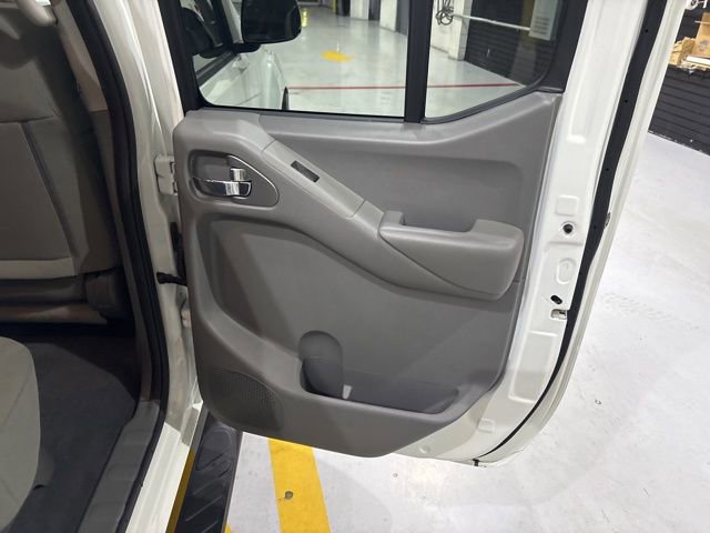 Used 2021 Nissan Frontier SV w/ Midnight Edition Floor Mats image 26