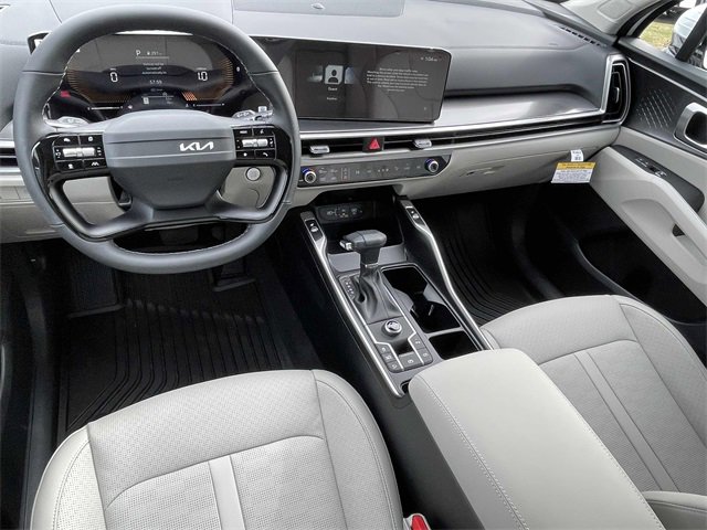 New 2026 Kia Sorento S image 2