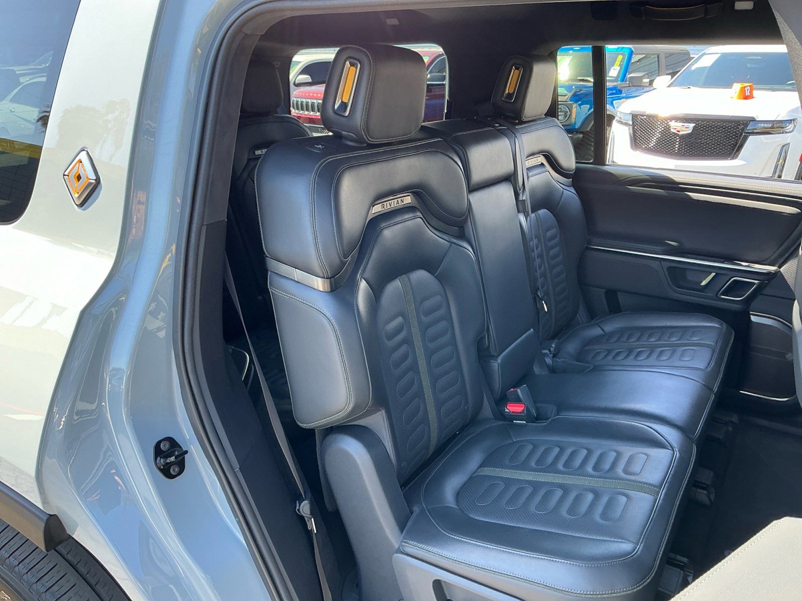 Used 2024 Rivian R1S Adventure AWD/4WD image 20