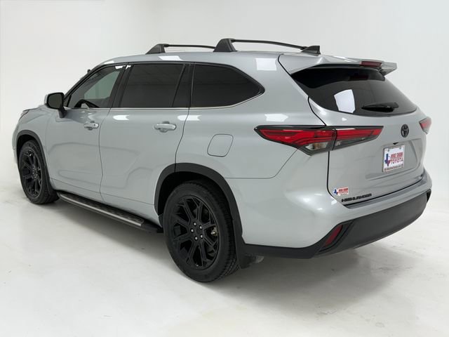 Used 2022 Toyota Highlander LE FWD image 37