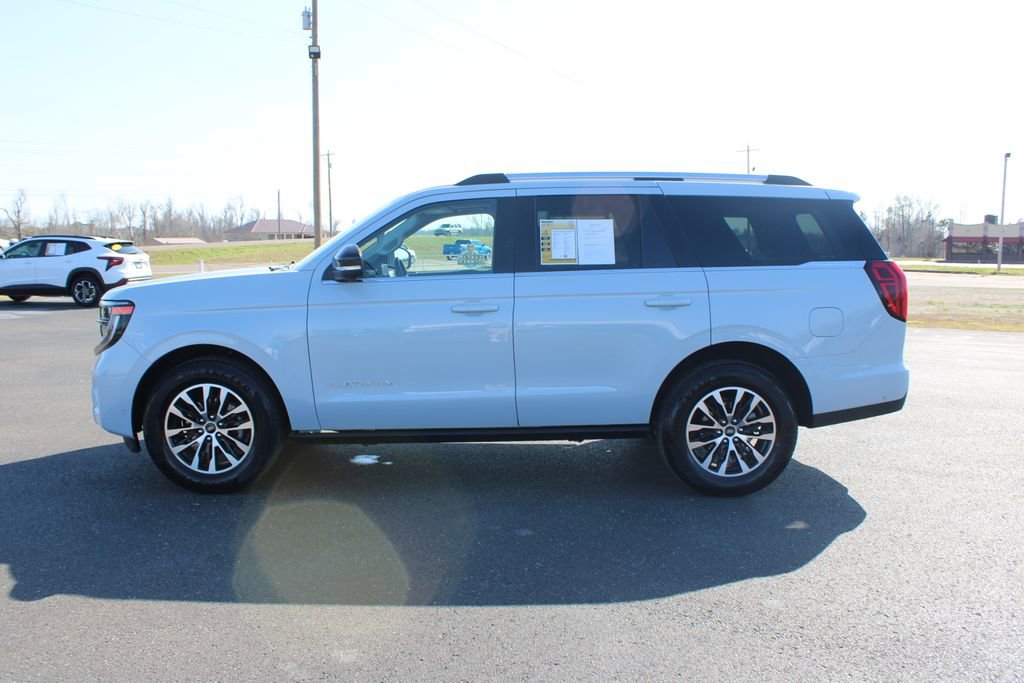 Used 2025 Ford Expedition Platinum image 6