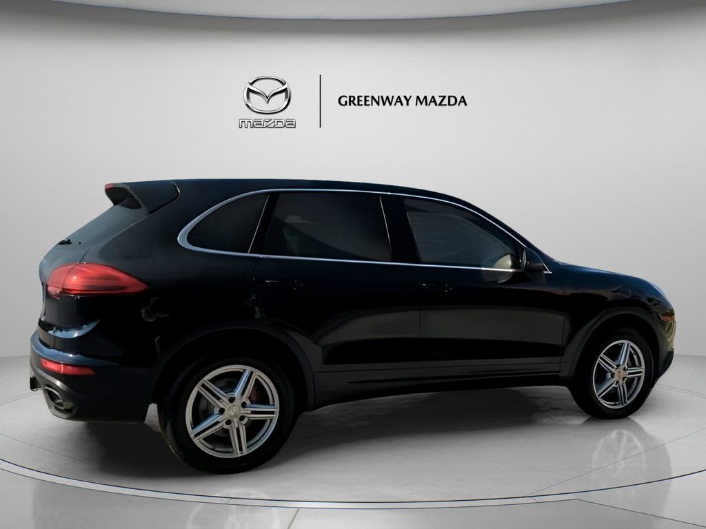 Used 2016 Porsche Cayenne AWD/4WD image 28