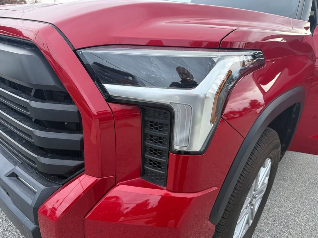 Used 2022 Toyota Tundra SR5 w/ SR5 Convenience Package image 35