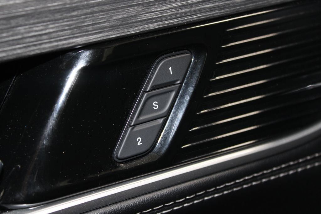 Used 2024 Jeep Wagoneer Series II w/ Flexible Seating Group AWD/4WD image 46