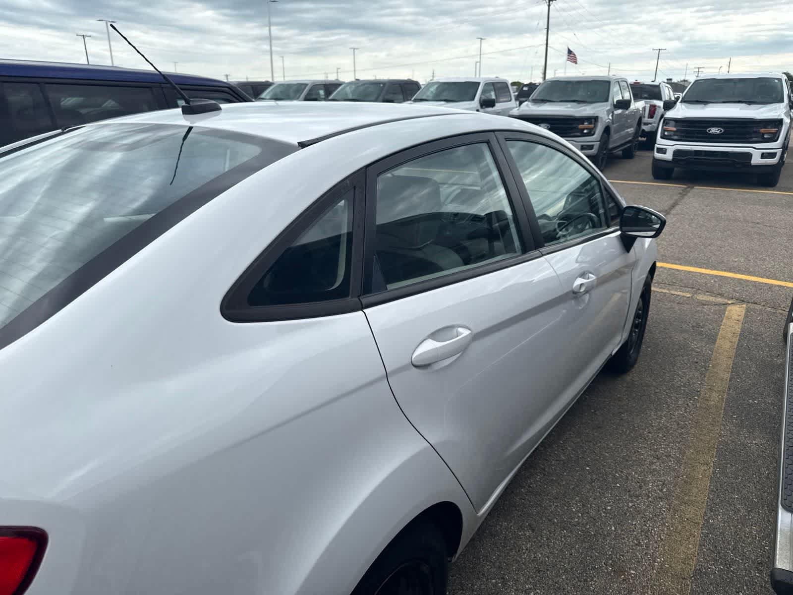 Used 2013 Ford Fiesta S FWD image 10