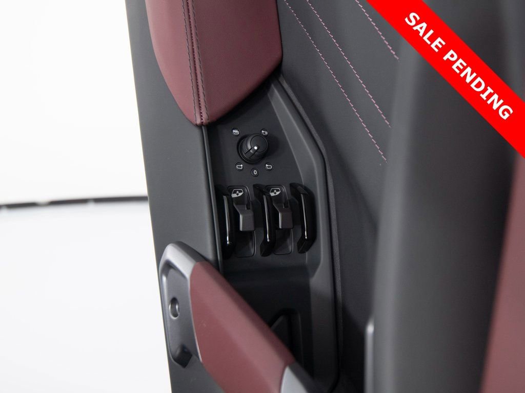 Used 2025 Lamborghini Revuelto image 15