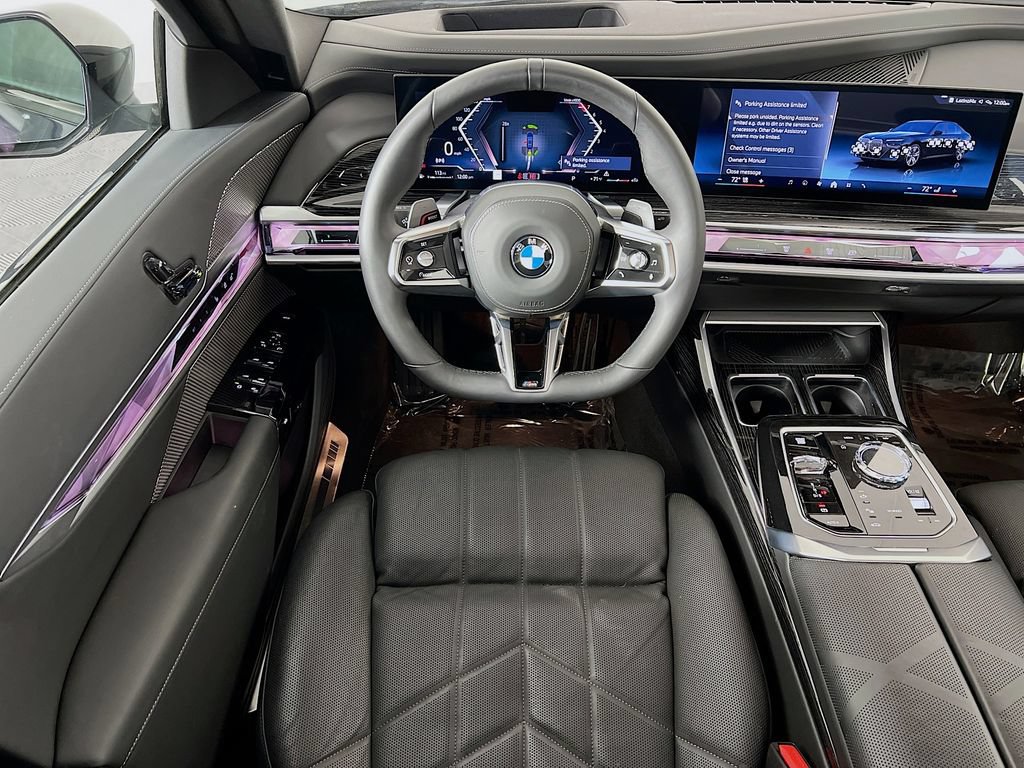 Used 2025 BMW 740i xDrive AWD/4WD image 24