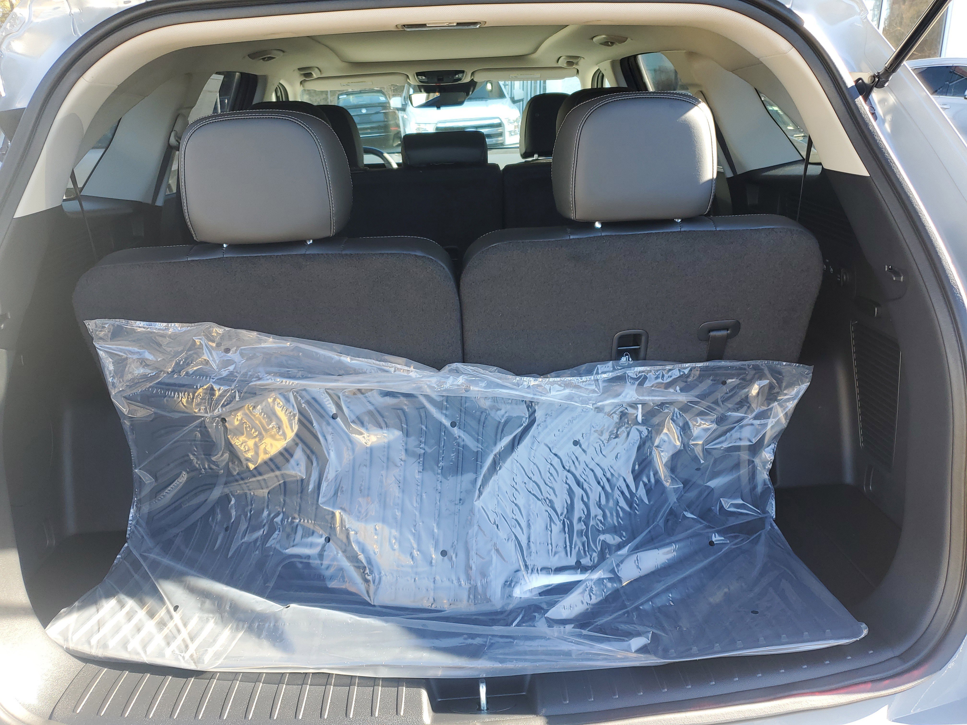 New 2026 Kia Sorento S w/ S Panoramic Sunroof Package FWD image 8