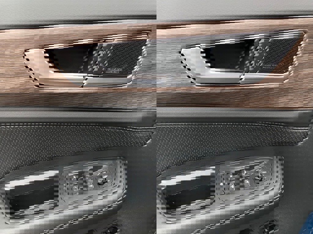 New 2025 Volkswagen Atlas SEL Premium R-Line image 11