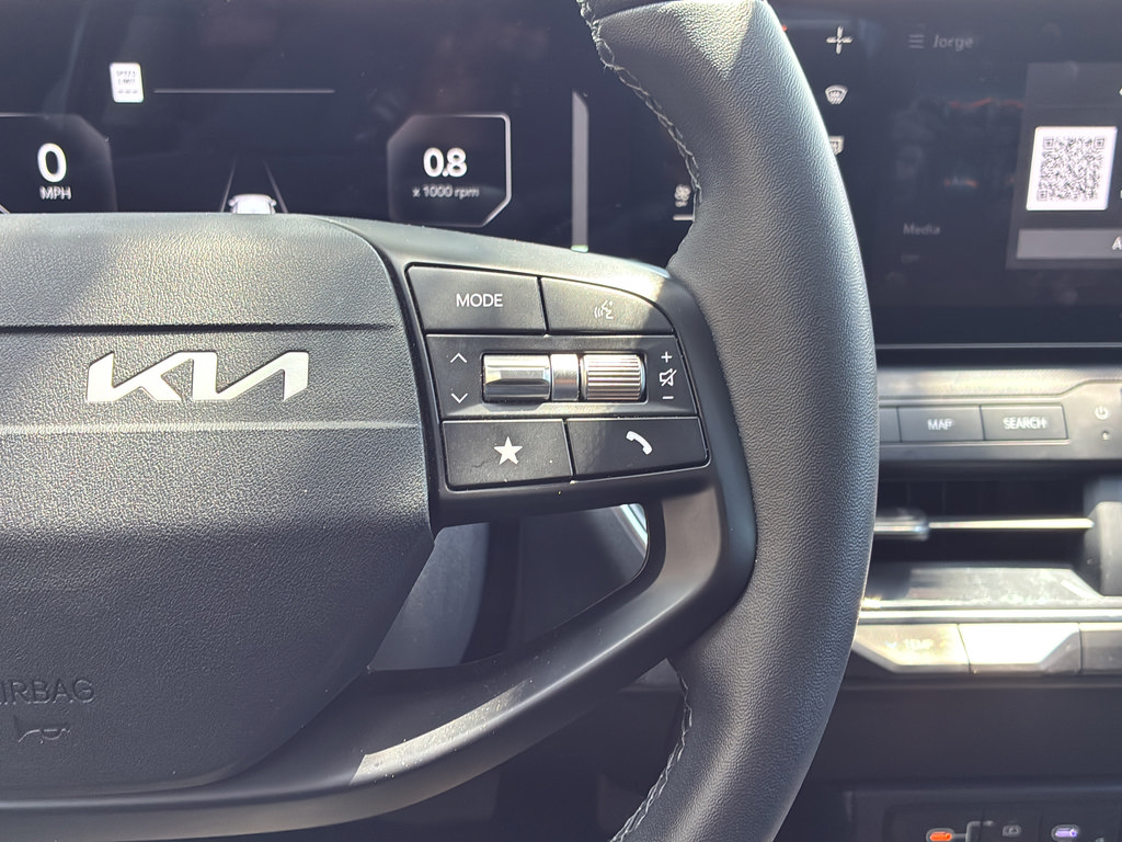 Used 2025 Kia K4 EX FWD image 31