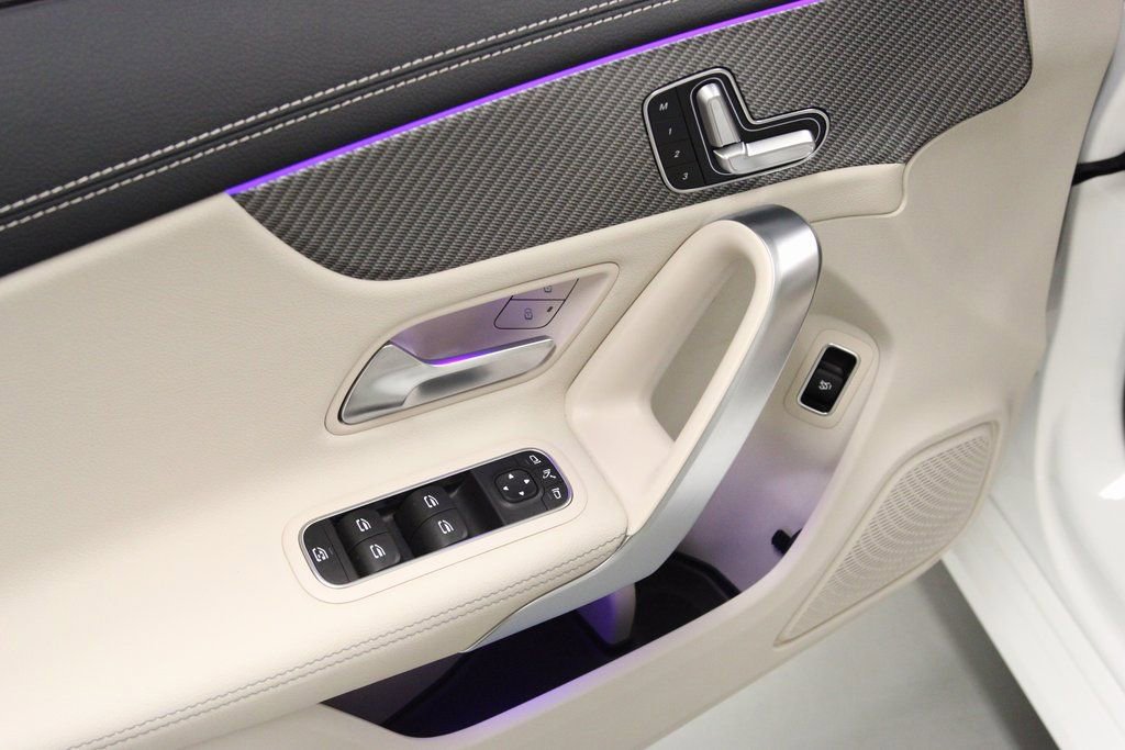 Certified 2025 Mercedes-Benz CLA 250 4MATIC image 22