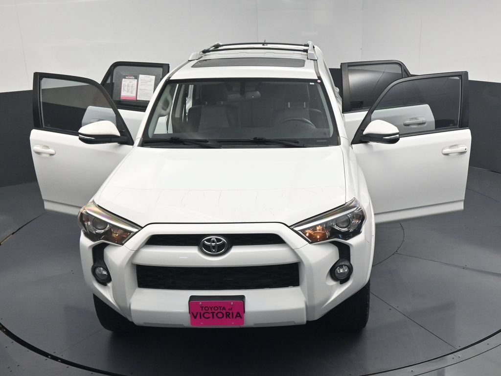Used 2018 Toyota 4Runner SR5 Premium AWD/4WD image 29