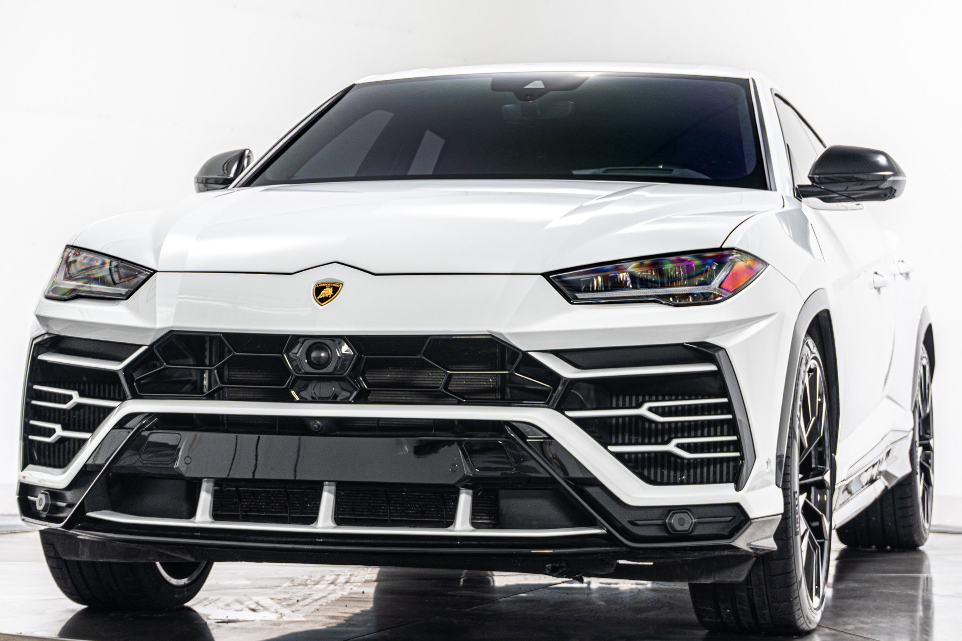 Used 2021 Lamborghini Urus -Bang and Olufsen Audio, Two-T image 5