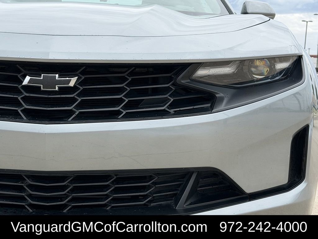 Used 2023 Chevrolet Camaro LT RWD image 5