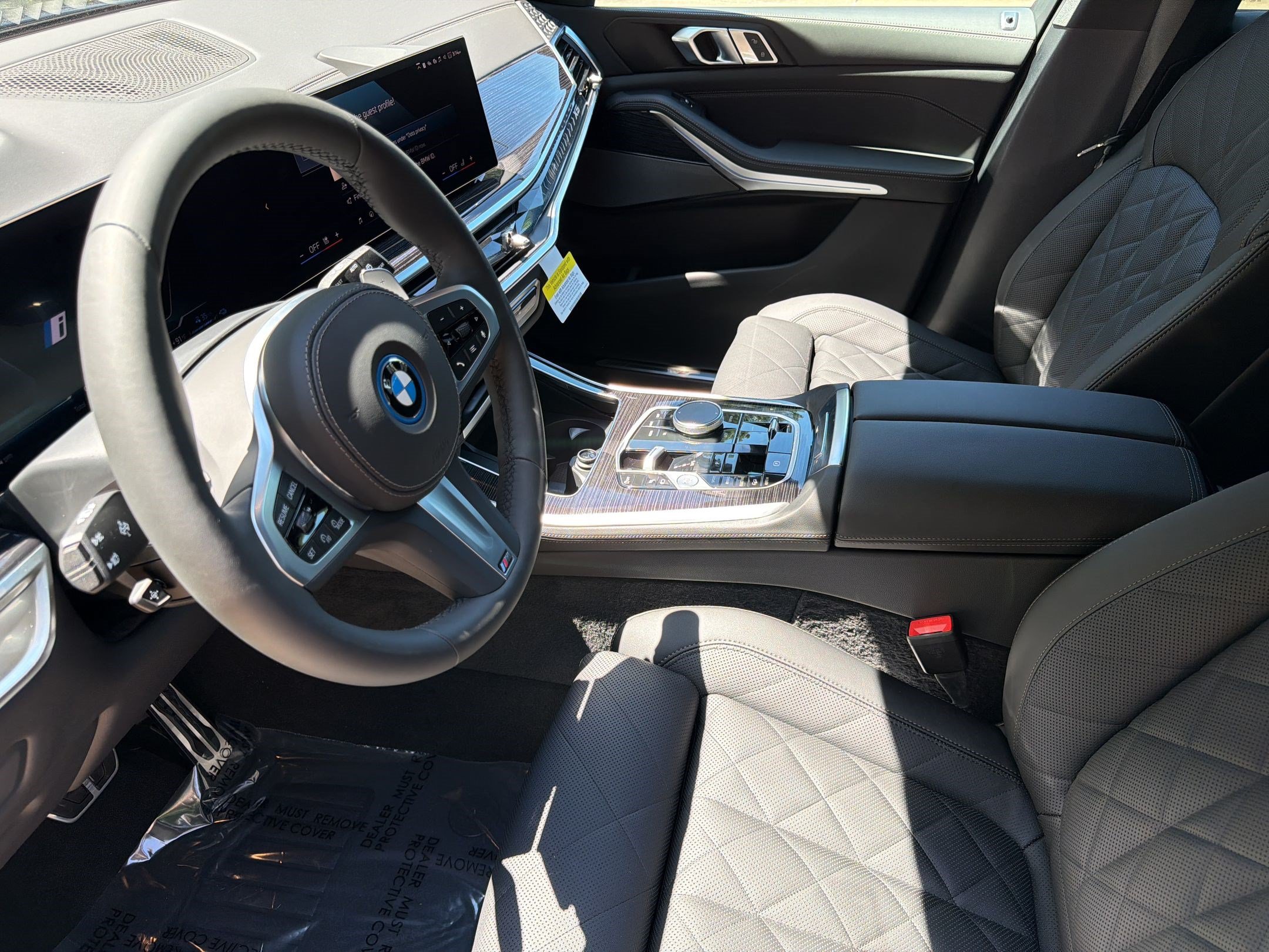 New 2026 BMW X5 xDrive50e w/ M Sport Package AWD/4WD image 3