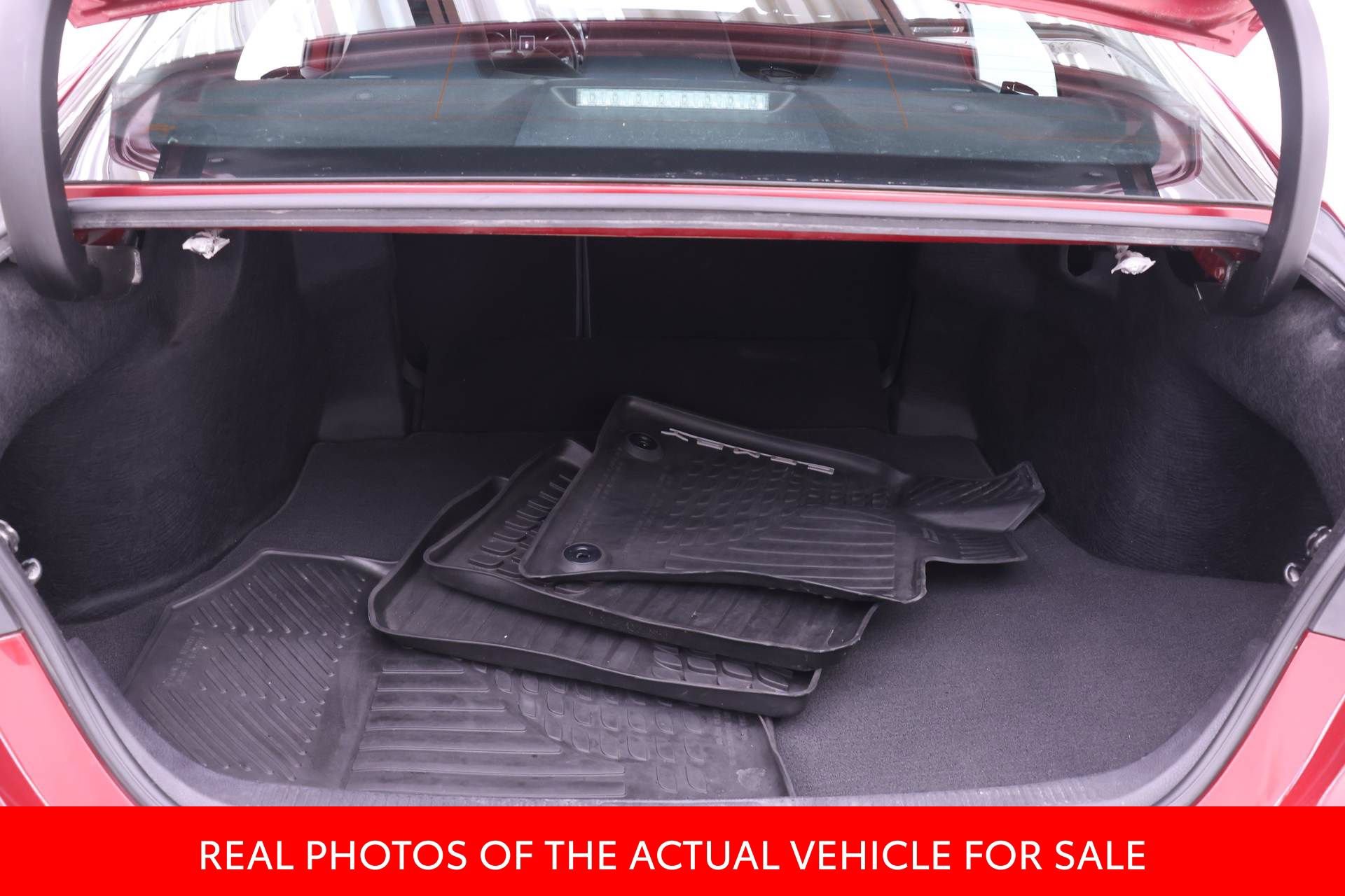 Certified 2019 Toyota Camry LE FWD image 16