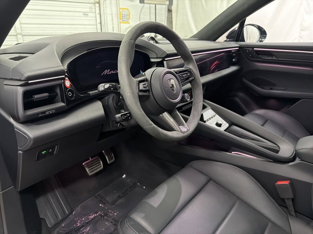Used 2025 Porsche Macan Turbo Electric AWD/4WD image 12