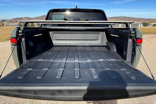 Used 2022 Rivian R1T Launch Edition image 7