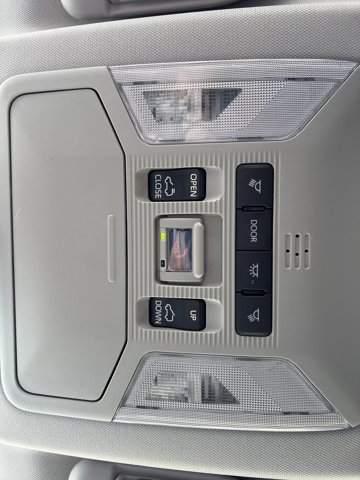 Used 2025 Toyota RAV4 XLE w/ Convenience Package FWD image 31