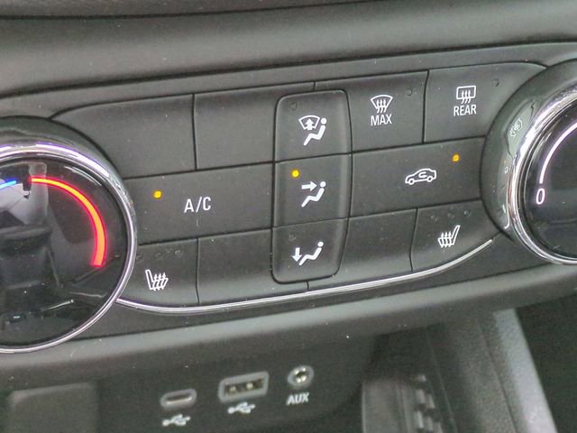 Used 2023 Chevrolet TrailBlazer LT FWD image 27