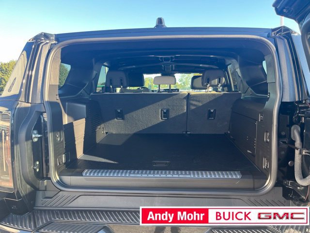 Used 2026 GMC Hummer EV SUV w/ LPO, Dark Essentials Package AWD/4WD image 14
