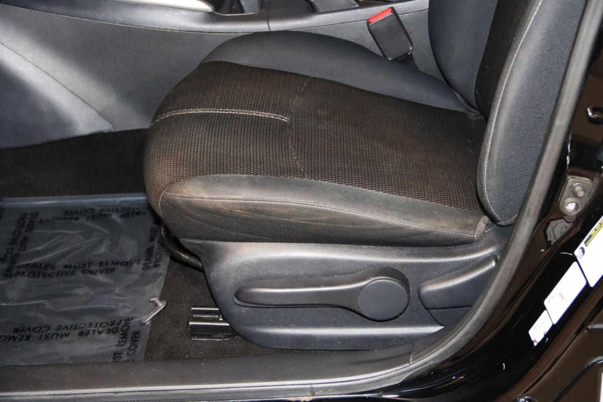 Used 2017 Nissan Sentra S FWD image 31
