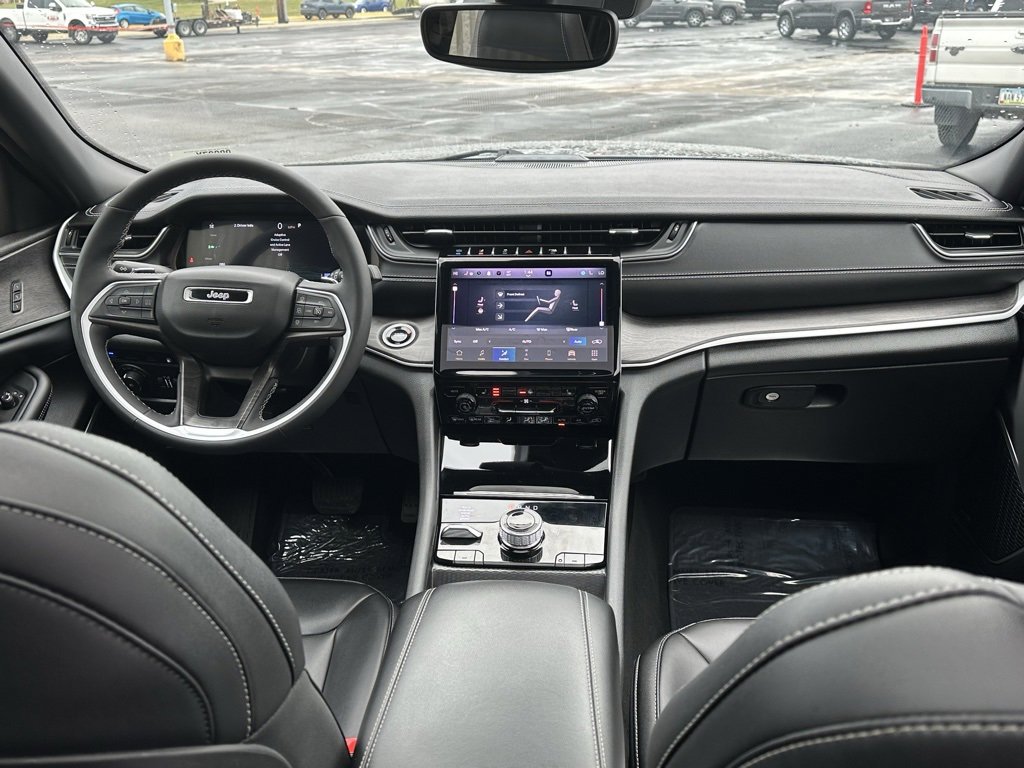 Used 2024 Jeep Grand Cherokee Limited 4xe image 20